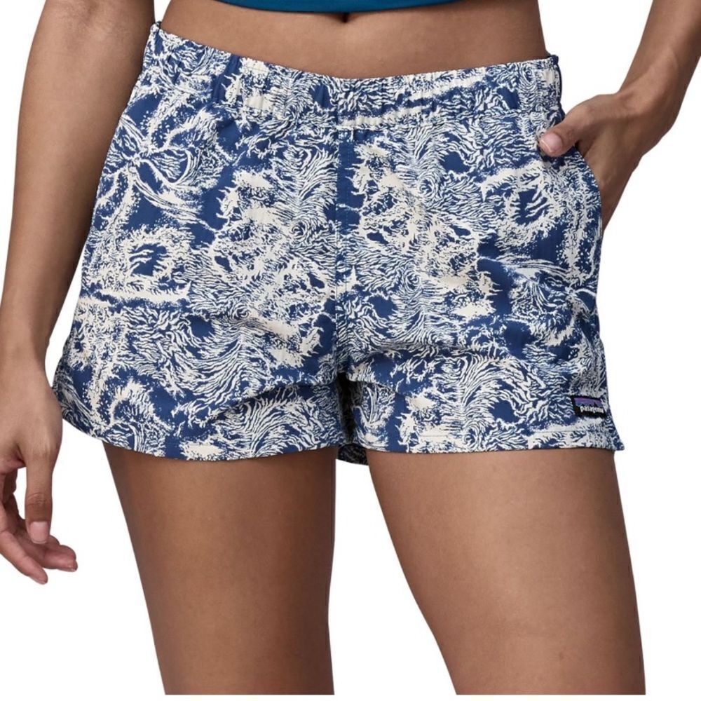 Patagonia Women's 2.5" Barely Baggies Shorts
Crash Endless Blue Women’s Medium - Picture 2 of 10